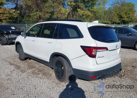 2021 Honda Pilot Awd Black Edition z USA, uszkodzony, nr VIN 5FNYF6H73MB042188